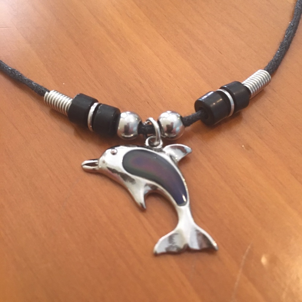 🆕dolphin necklace